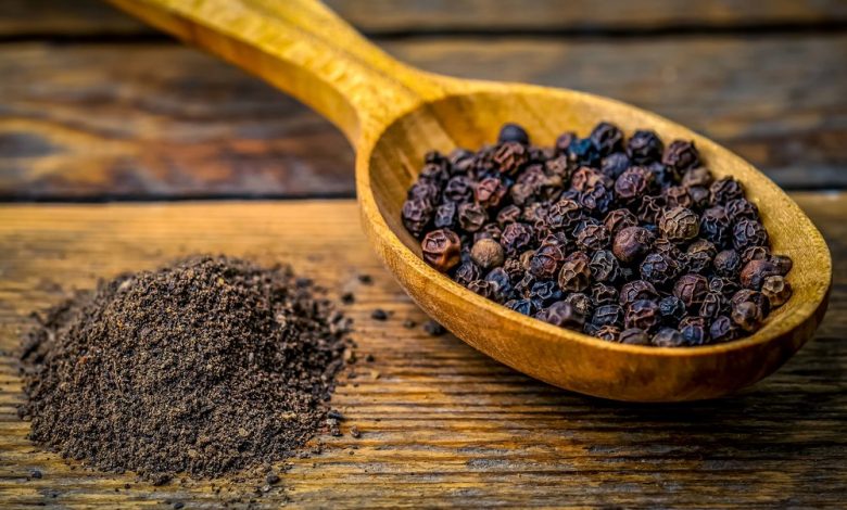 Powerful Health Benefits Of Black Pepper